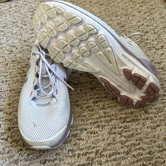 Under Armour Sneakers. W 10 - Picture 3 of 4